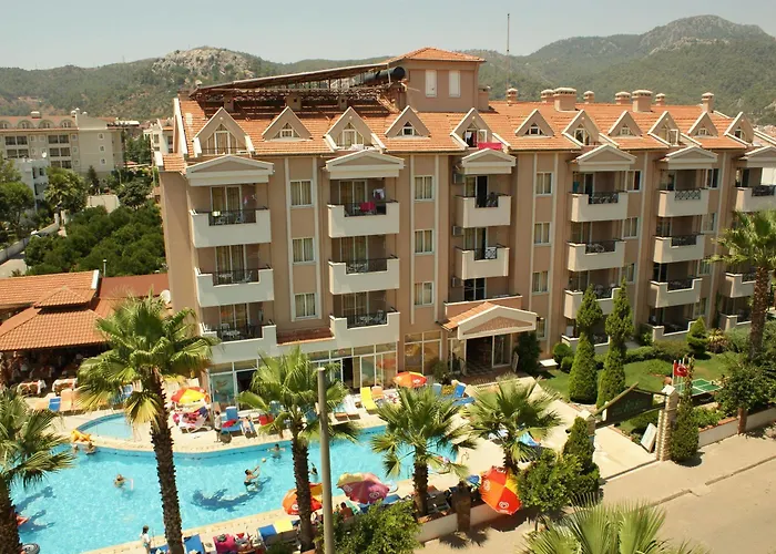 Club Sunsmile Apart Otel 3*