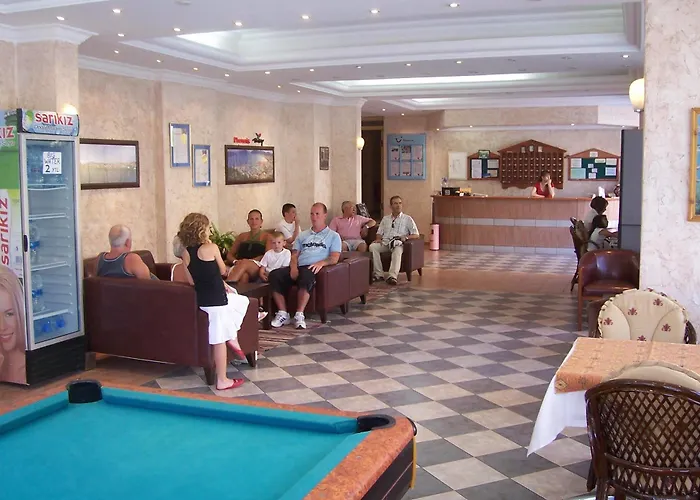 Club Sunsmile מלון דירות 3*