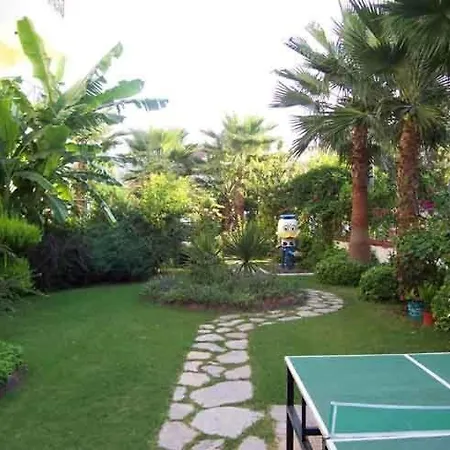 Club Sunsmile Aparthotel